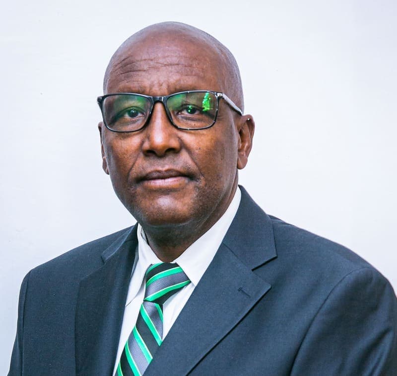Photo of Dr. Steven Kiruswa
